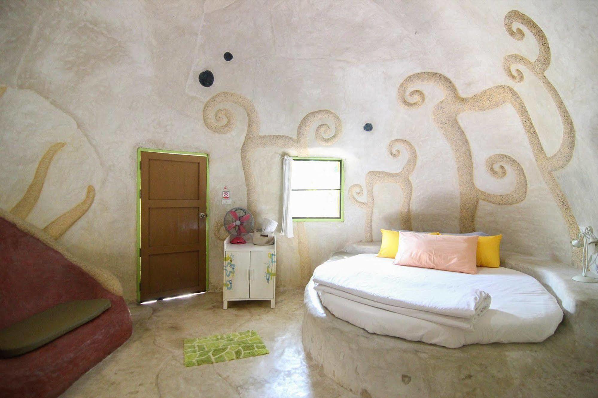 Naidee Sculptured Huts Otel Hua Hin Dış mekan fotoğraf