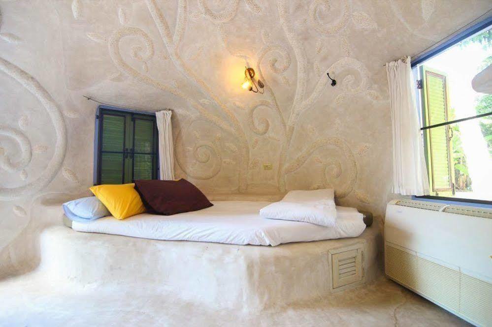 Naidee Sculptured Huts Otel Hua Hin Dış mekan fotoğraf