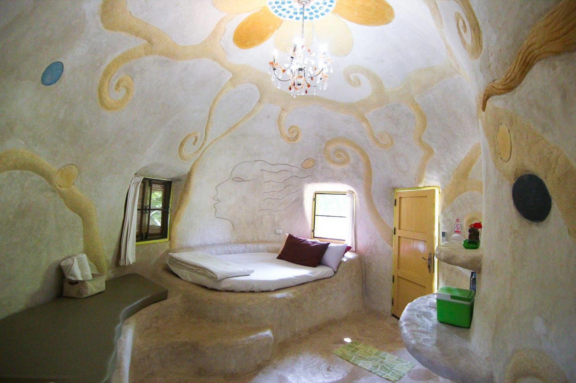 Naidee Sculptured Huts Otel Hua Hin Dış mekan fotoğraf